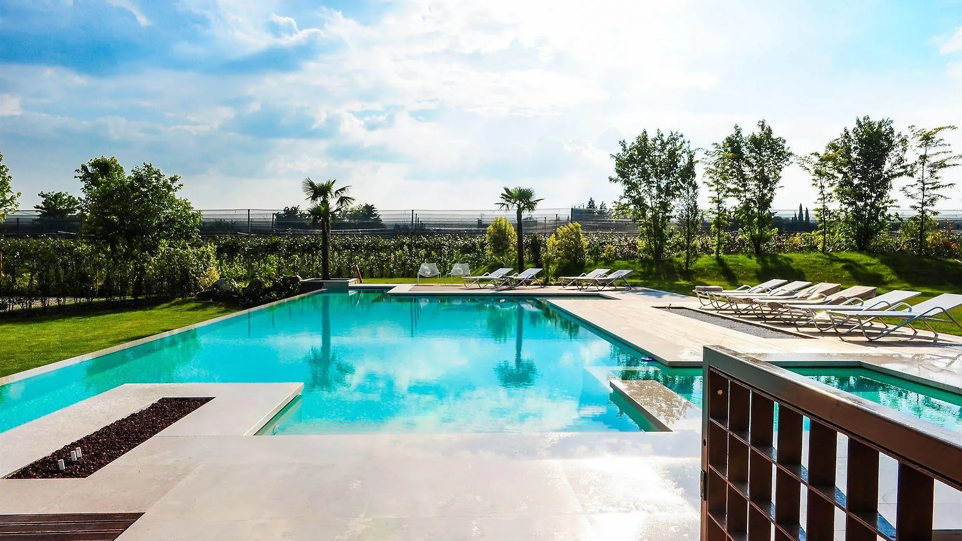 Belvivere Suites Sona