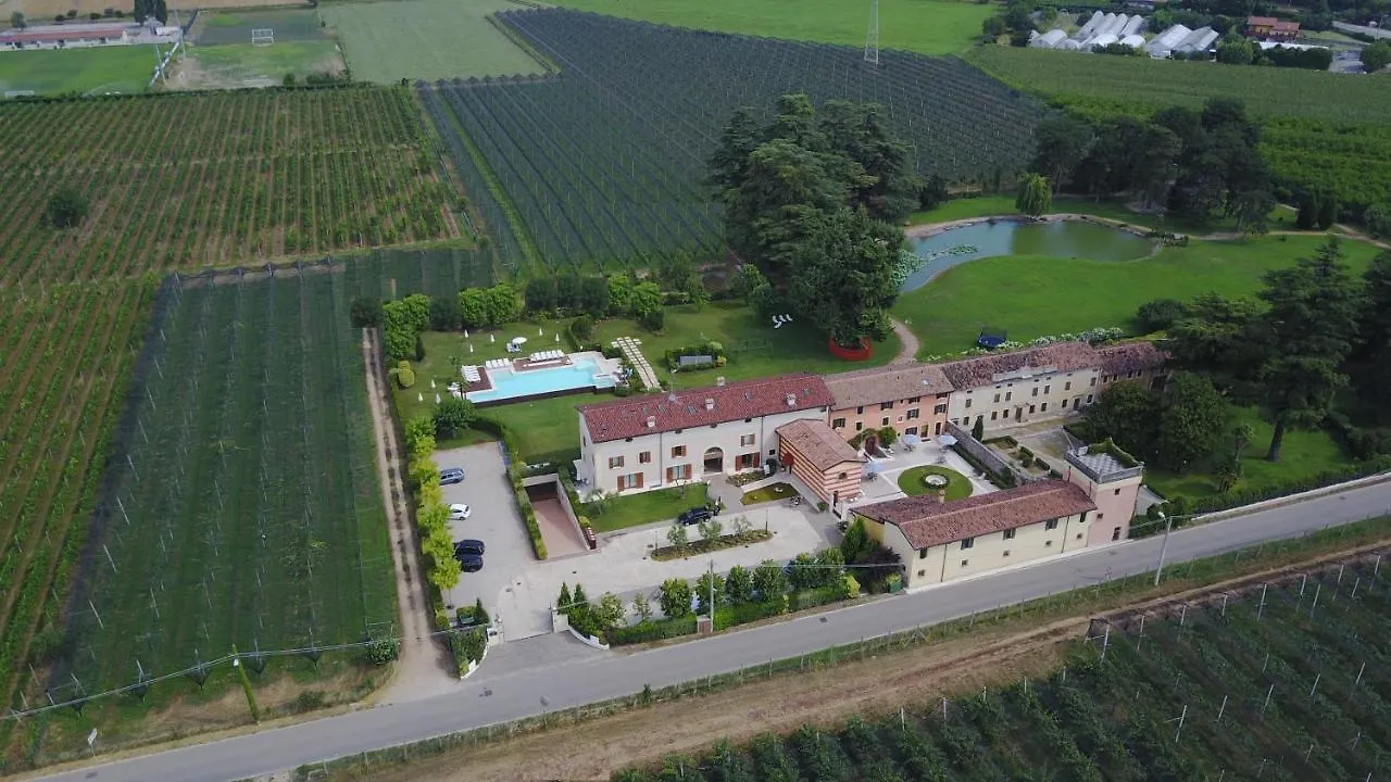 Belvivere Suites Sona Casa di campagna